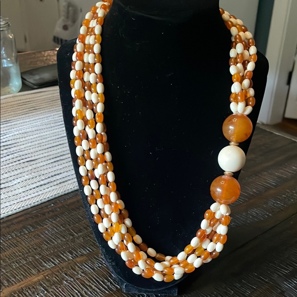 Avon Vintage Cosmopolitan Collection Necklace